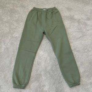 listing-status-banner